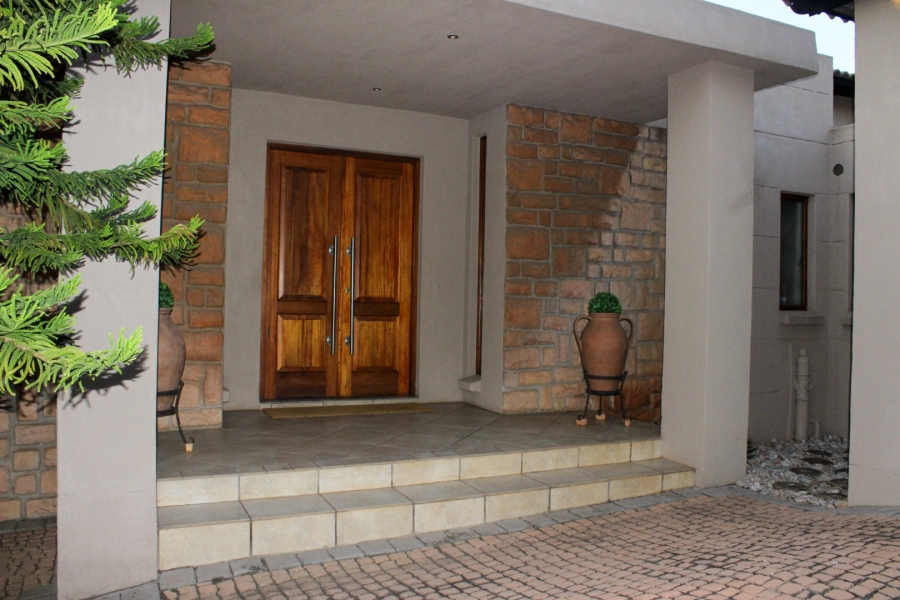 3 Bedroom Property for Sale in Eldoraigne Gauteng