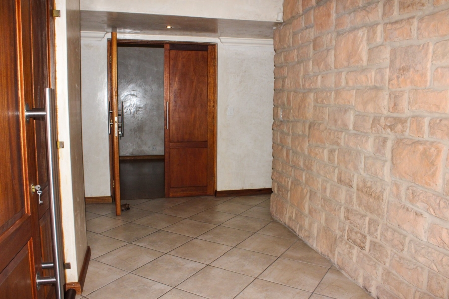 3 Bedroom Property for Sale in Eldoraigne Gauteng