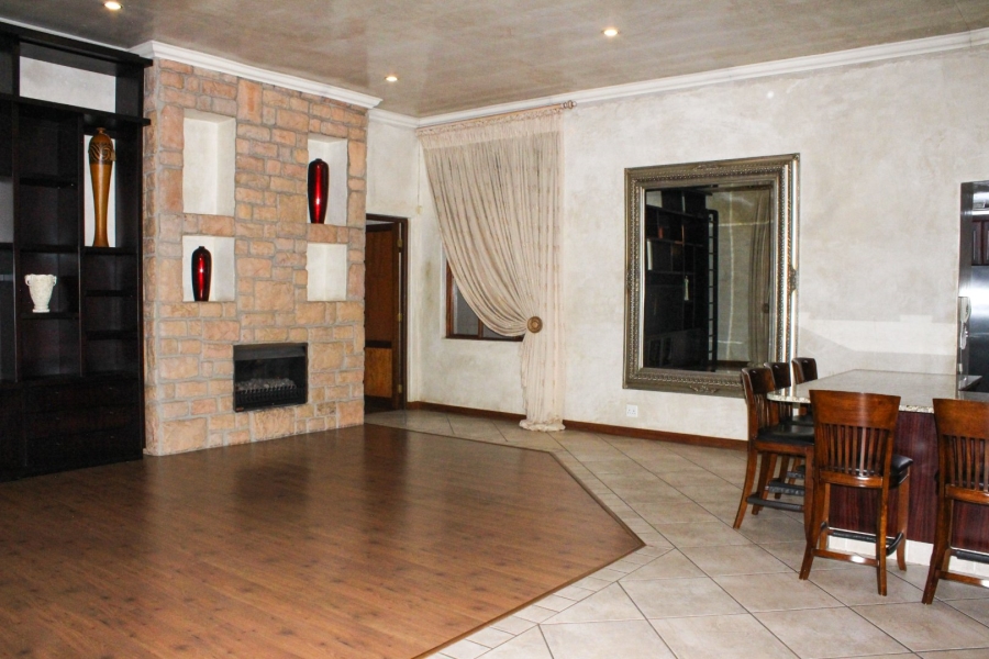 3 Bedroom Property for Sale in Eldoraigne Gauteng