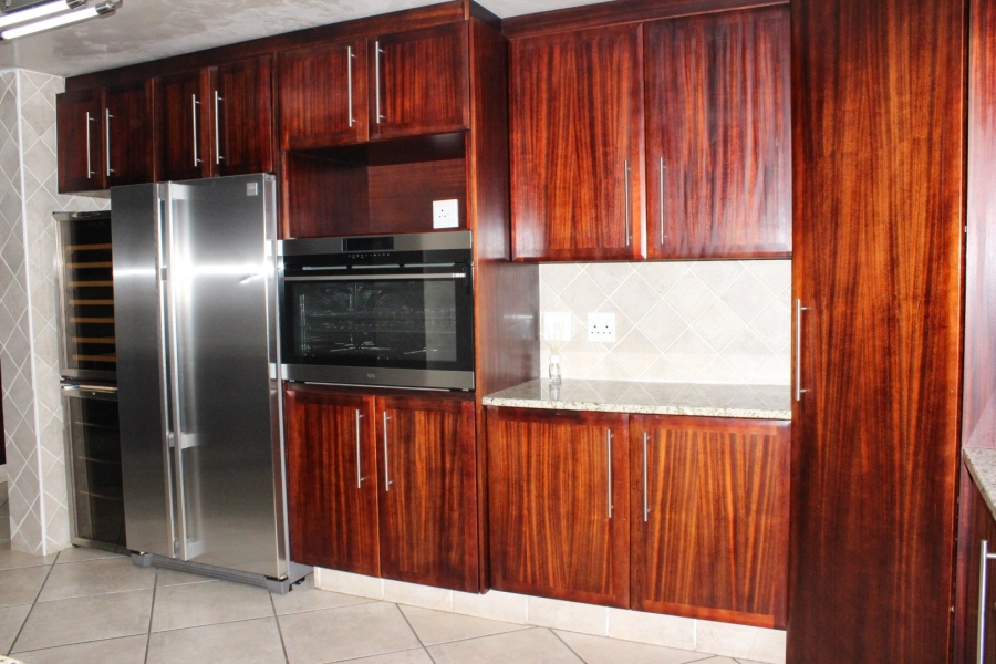 3 Bedroom Property for Sale in Eldoraigne Gauteng