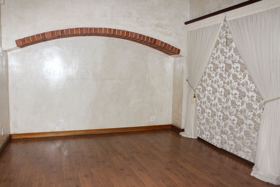 3 Bedroom Property for Sale in Eldoraigne Gauteng
