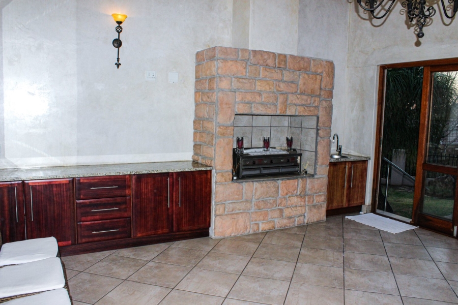 3 Bedroom Property for Sale in Eldoraigne Gauteng
