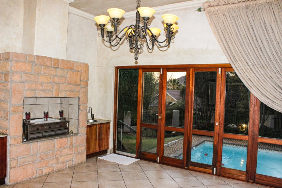 3 Bedroom Property for Sale in Eldoraigne Gauteng