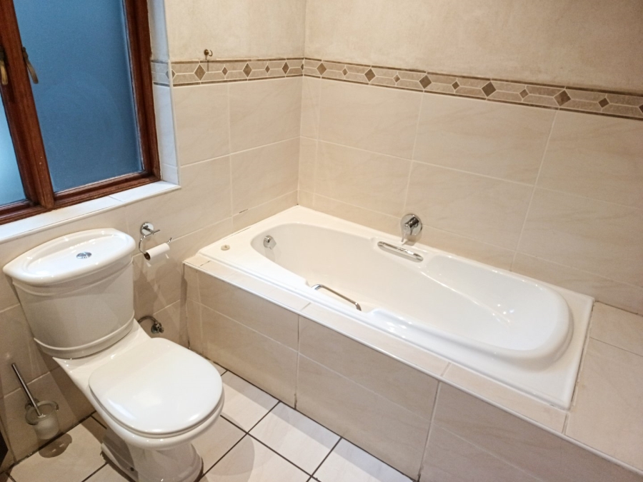 3 Bedroom Property for Sale in Eldoraigne Gauteng