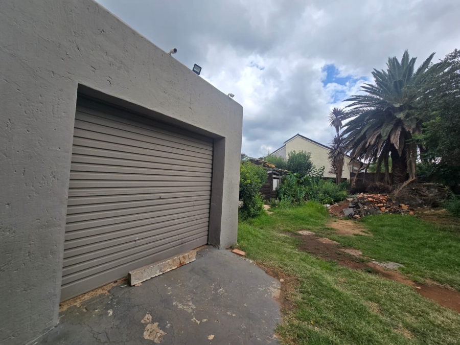 5 Bedroom Property for Sale in Wychwood Gauteng