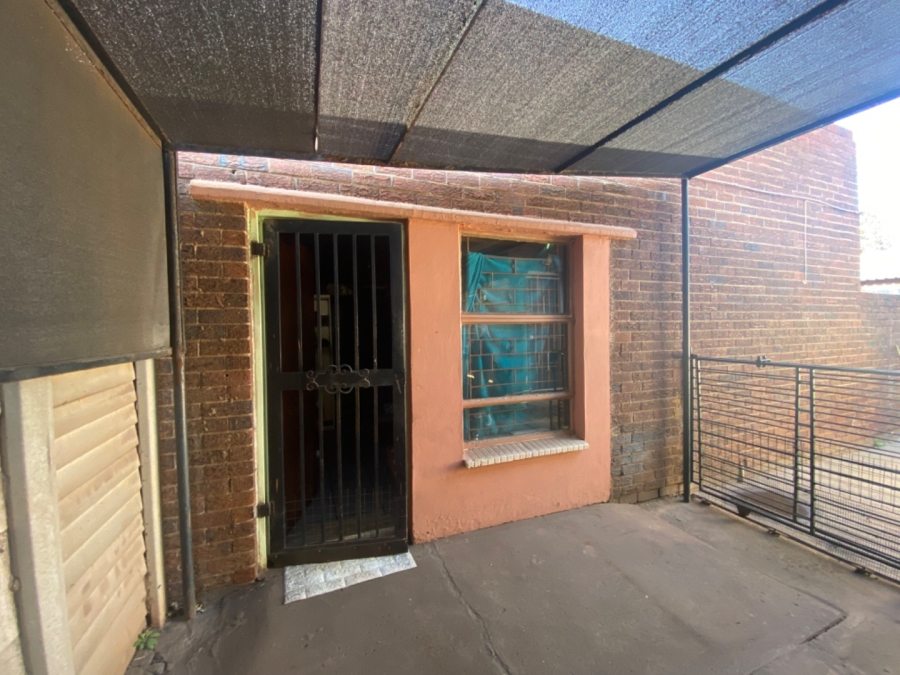 2 Bedroom Property for Sale in Vanderbijlpark CW 2 Gauteng