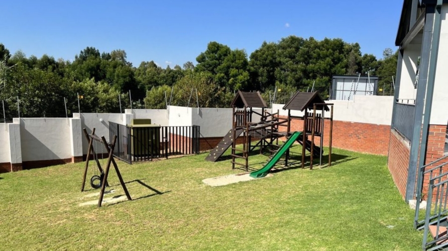 2 Bedroom Property for Sale in Noordhang Gauteng