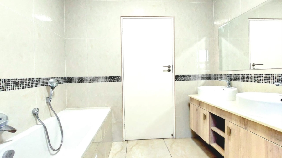 2 Bedroom Property for Sale in Noordhang Gauteng