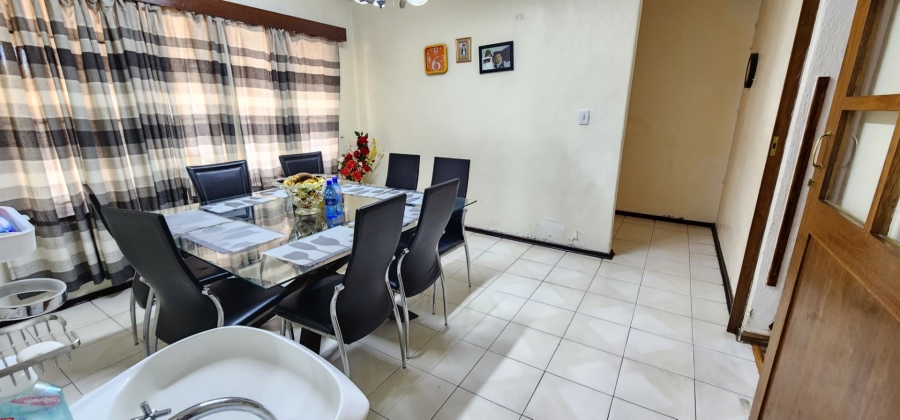 4 Bedroom Property for Sale in Laudium Gauteng