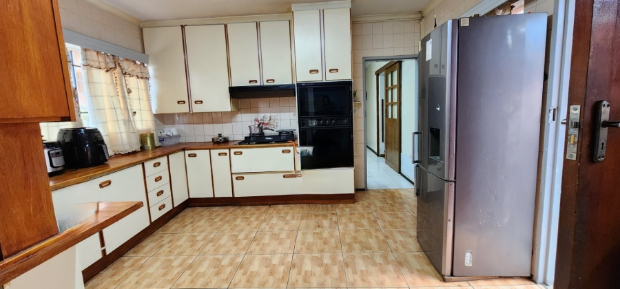 4 Bedroom Property for Sale in Laudium Gauteng