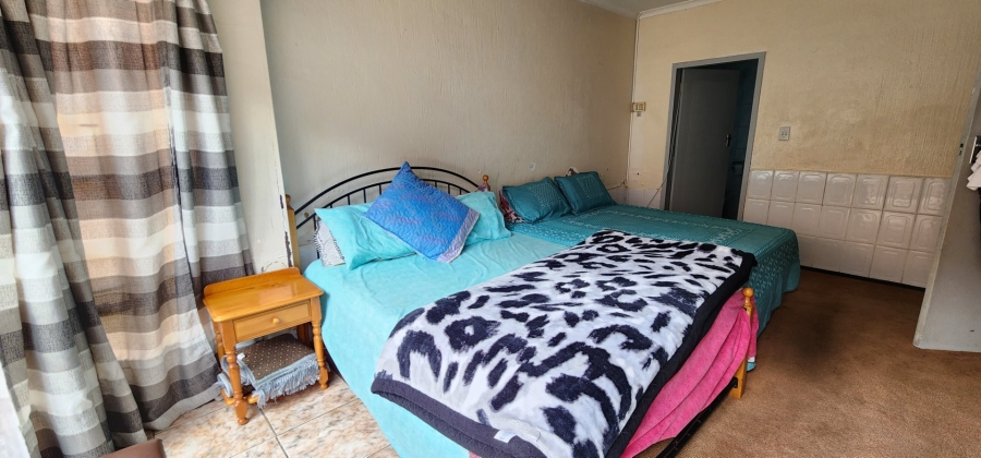 4 Bedroom Property for Sale in Laudium Gauteng