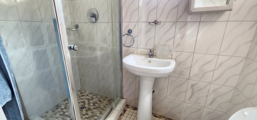 4 Bedroom Property for Sale in Laudium Gauteng