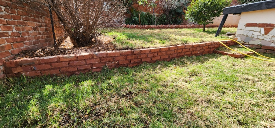 4 Bedroom Property for Sale in Laudium Gauteng