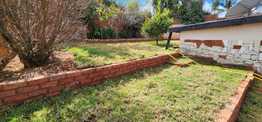 4 Bedroom Property for Sale in Laudium Gauteng