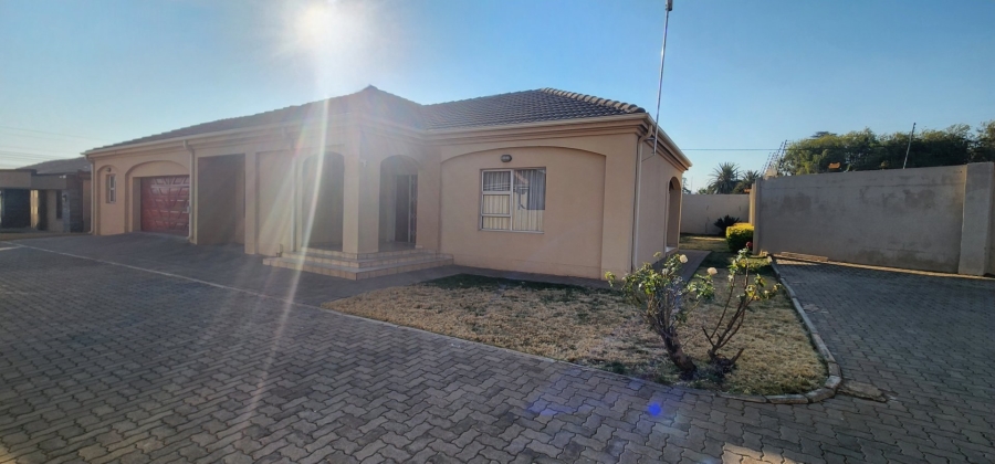 4 Bedroom Property for Sale in Erasmia Gauteng