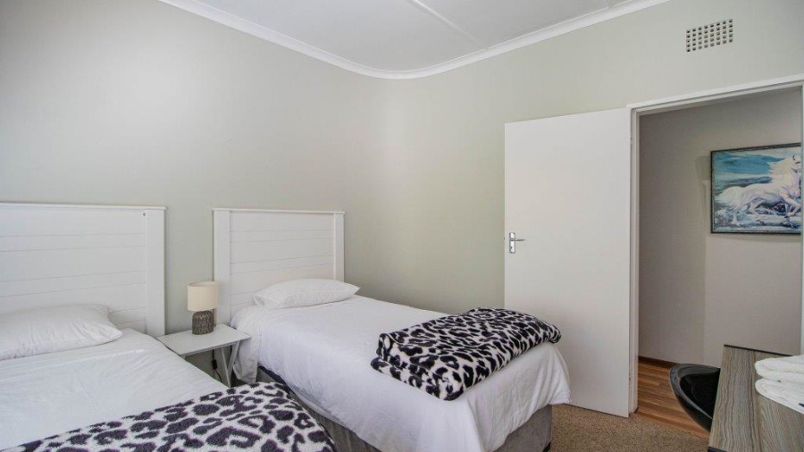 3 Bedroom Property for Sale in Edleen Gauteng