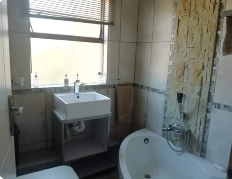 11 Bedroom Property for Sale in Rangeview Gauteng