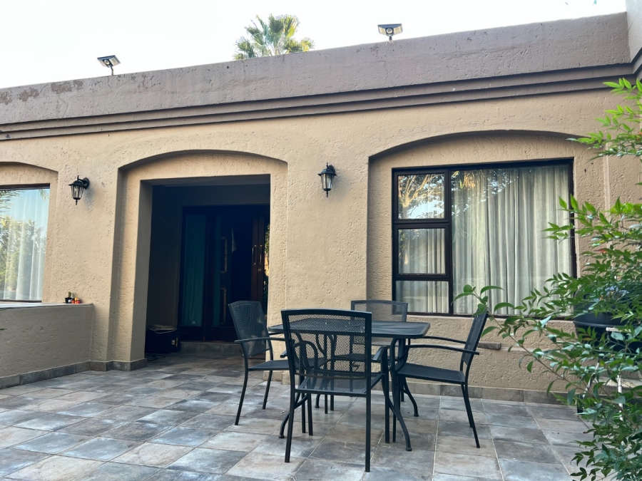 11 Bedroom Property for Sale in Rangeview Gauteng