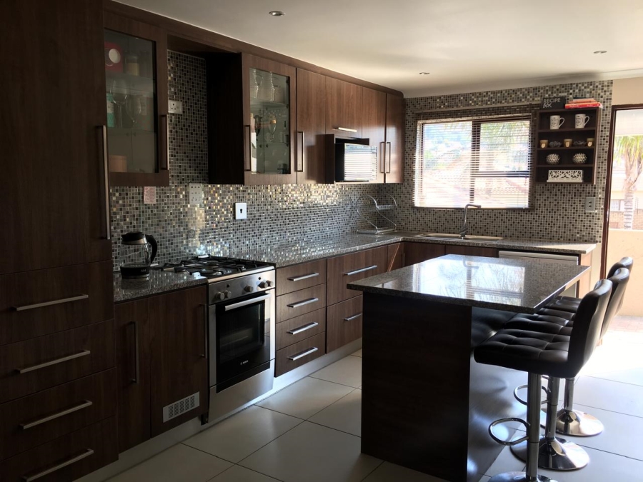 11 Bedroom Property for Sale in Rangeview Gauteng