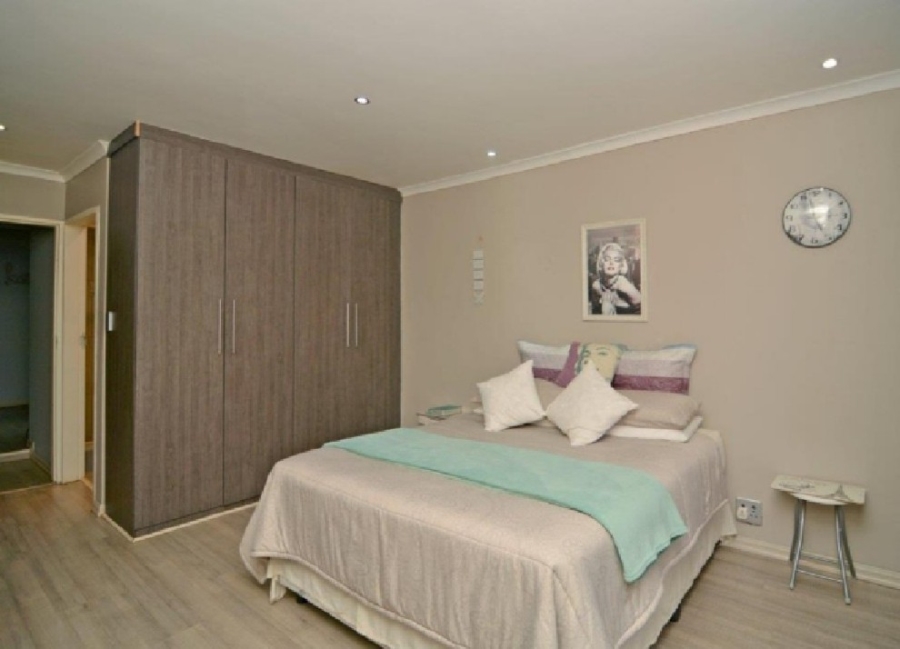 11 Bedroom Property for Sale in Rangeview Gauteng
