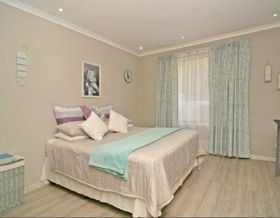 11 Bedroom Property for Sale in Rangeview Gauteng