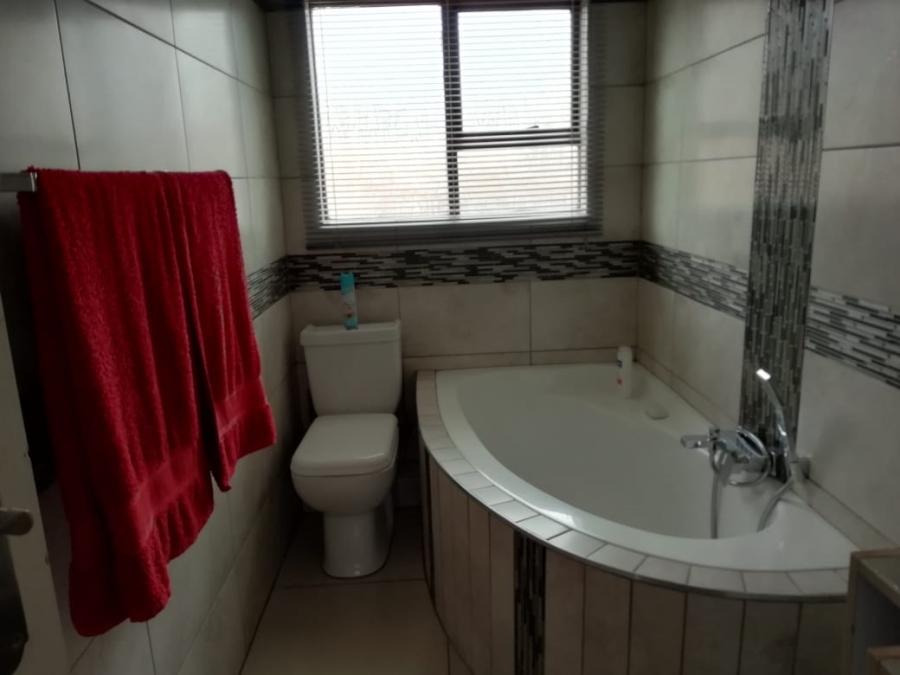 11 Bedroom Property for Sale in Rangeview Gauteng