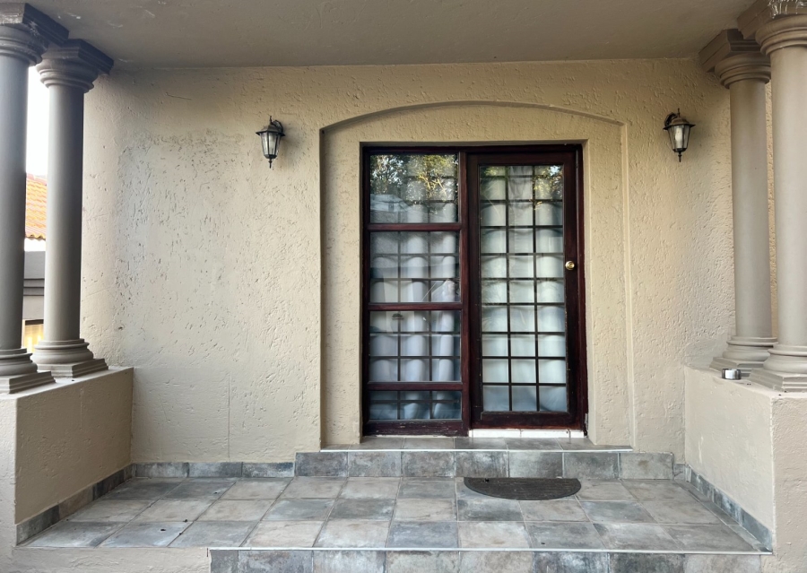 11 Bedroom Property for Sale in Rangeview Gauteng
