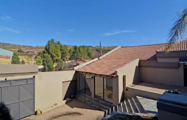 11 Bedroom Property for Sale in Rangeview Gauteng