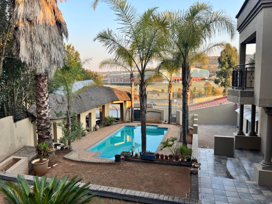 11 Bedroom Property for Sale in Rangeview Gauteng