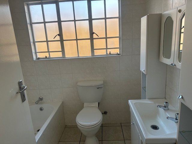 2 Bedroom Property for Sale in Wilro Park Gauteng