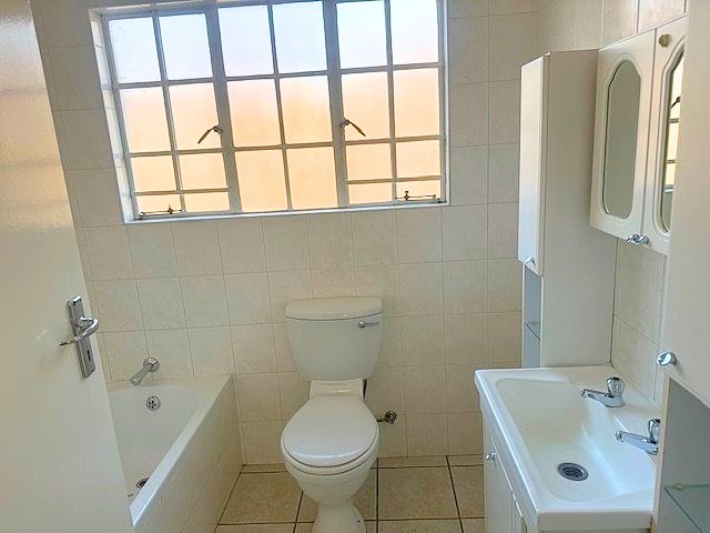 2 Bedroom Property for Sale in Wilro Park Gauteng