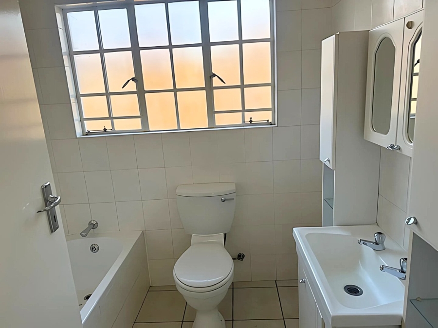 2 Bedroom Property for Sale in Wilro Park Gauteng