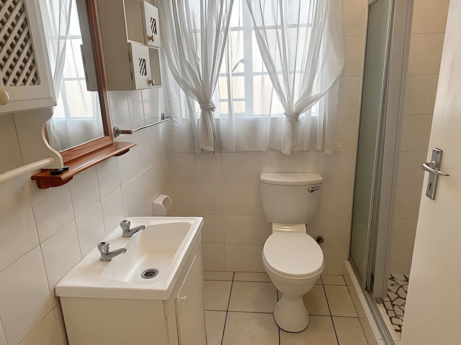 2 Bedroom Property for Sale in Wilro Park Gauteng