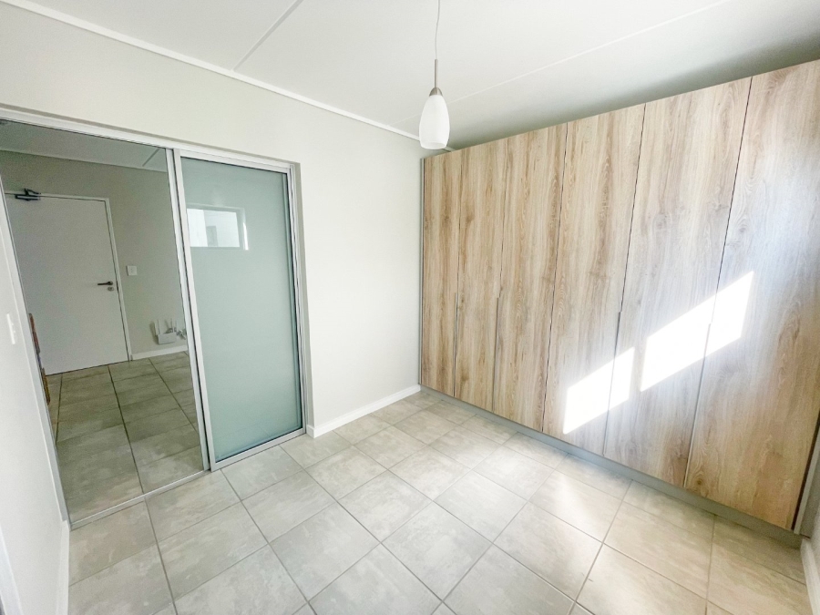 To Let 1 Bedroom Property for Rent in Mooikloof Manor Gauteng