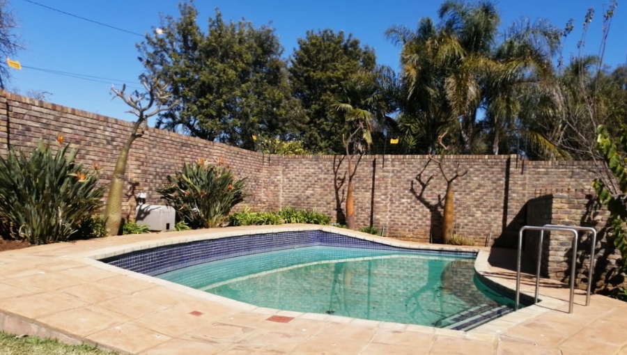 3 Bedroom Property for Sale in Eldoraigne Gauteng