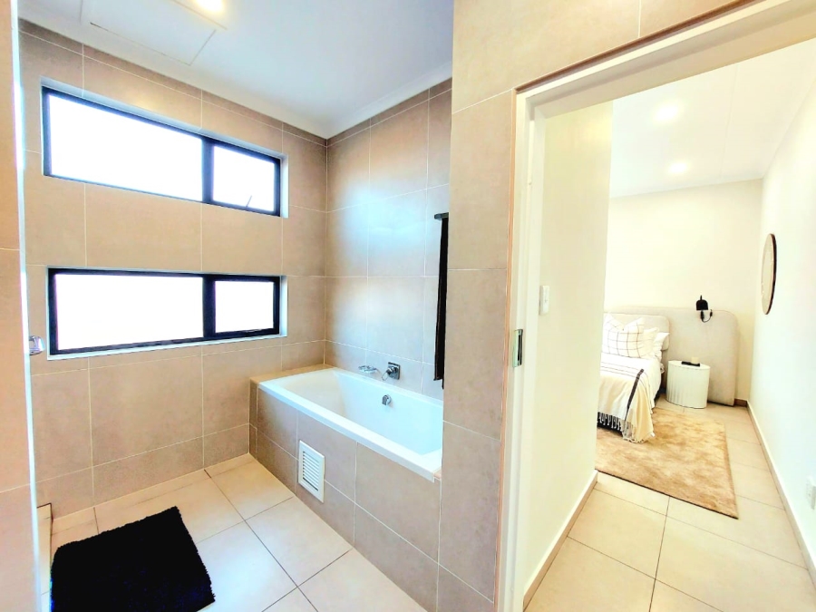 3 Bedroom Property for Sale in Bramley North Gauteng