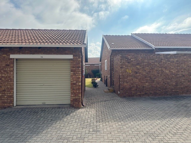 2 Bedroom Property for Sale in Wilro Park Gauteng
