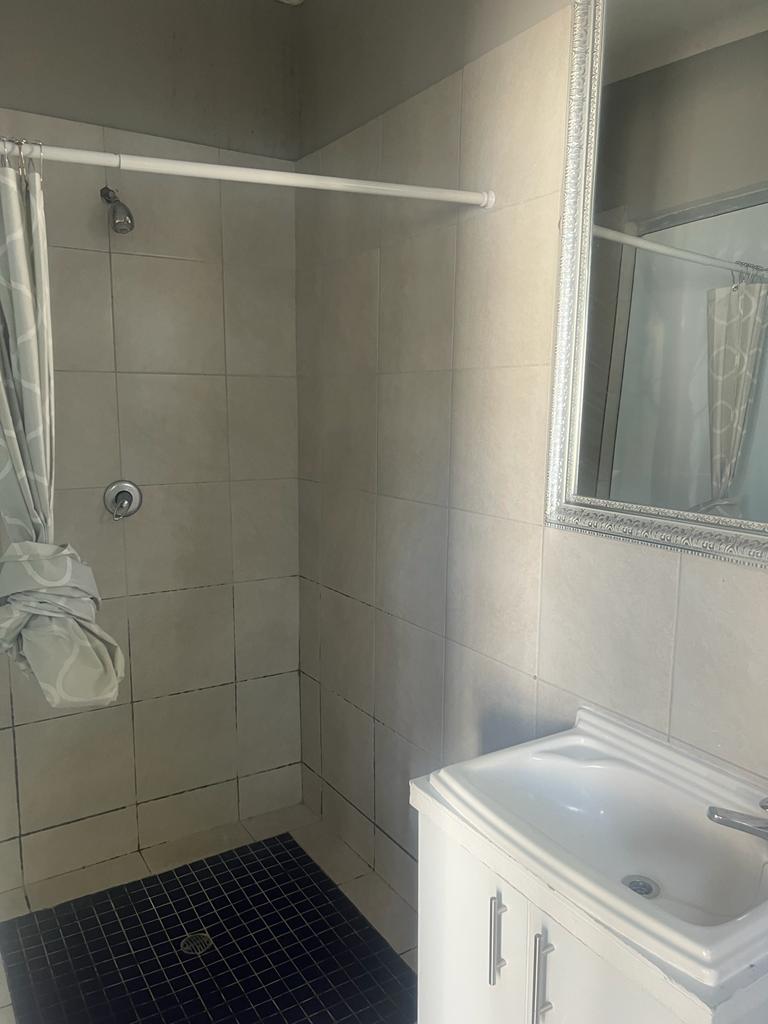 To Let 1 Bedroom Property for Rent in Parkhurst Gauteng