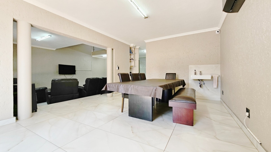 6 Bedroom Property for Sale in Arcon Park Gauteng