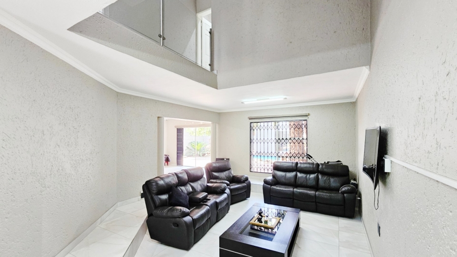 6 Bedroom Property for Sale in Arcon Park Gauteng