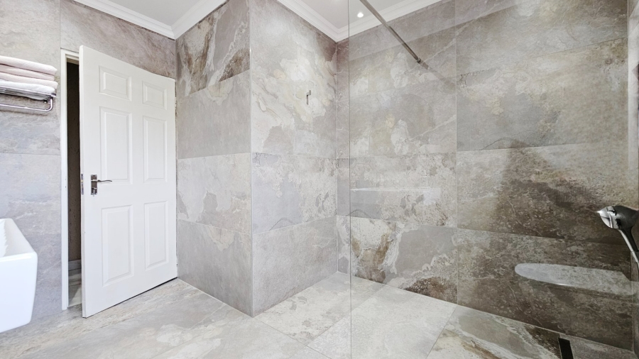 6 Bedroom Property for Sale in Arcon Park Gauteng