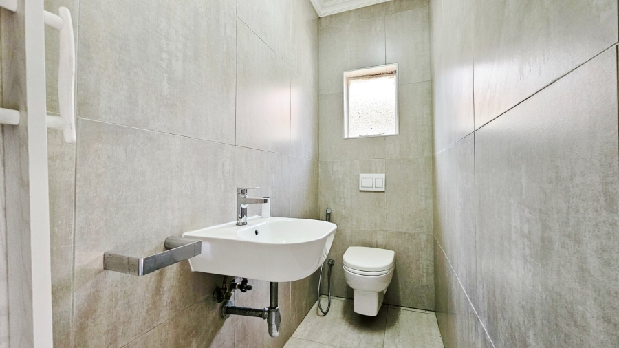 6 Bedroom Property for Sale in Arcon Park Gauteng