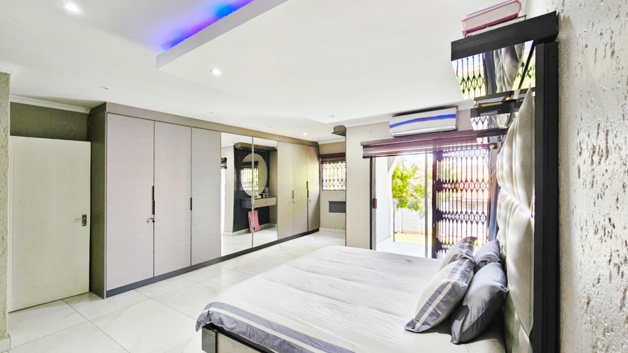 6 Bedroom Property for Sale in Arcon Park Gauteng