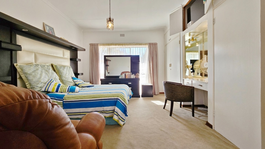 4 Bedroom Property for Sale in Three Rivers East Gauteng