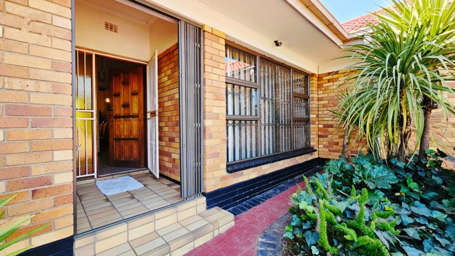 4 Bedroom Property for Sale in Three Rivers East Gauteng