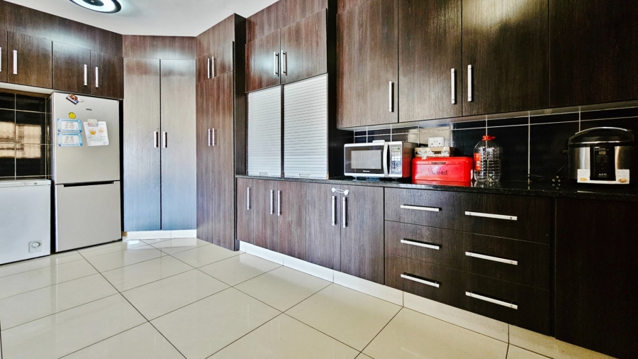 4 Bedroom Property for Sale in Risiville Gauteng
