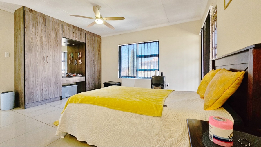4 Bedroom Property for Sale in Risiville Gauteng