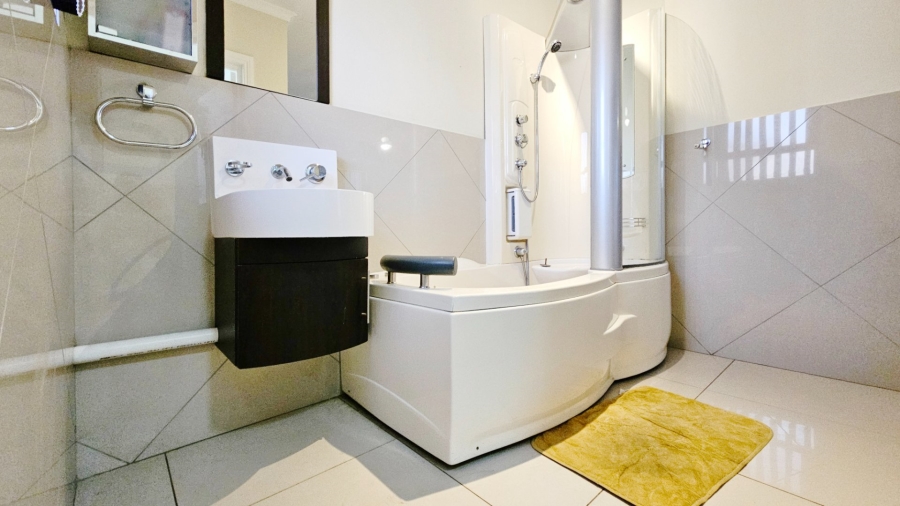 4 Bedroom Property for Sale in Risiville Gauteng