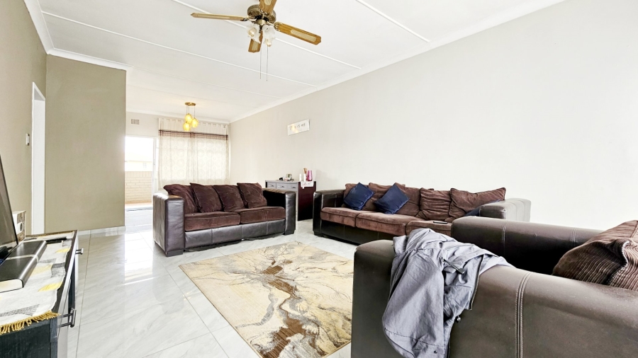 3 Bedroom Property for Sale in Three Rivers Proper Gauteng