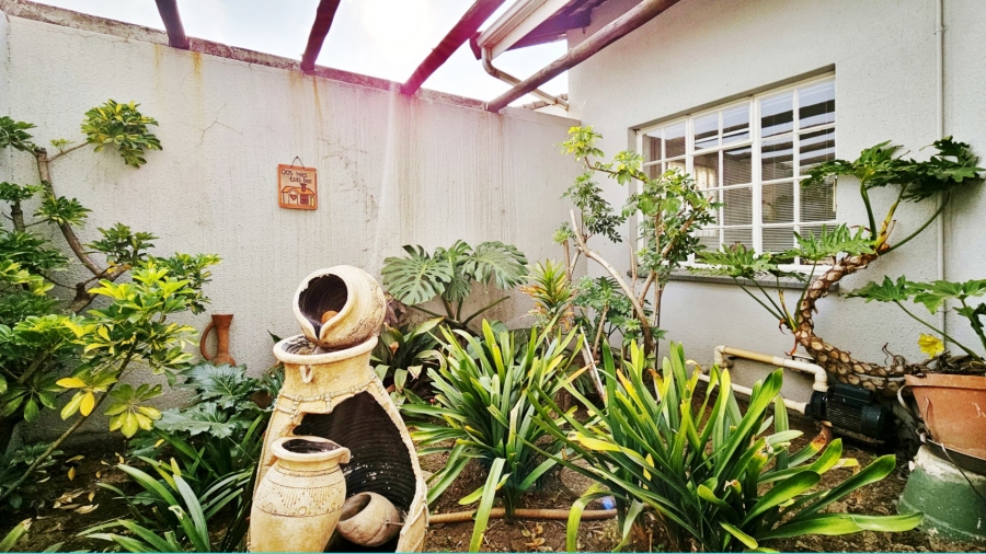 3 Bedroom Property for Sale in Three Rivers Proper Gauteng